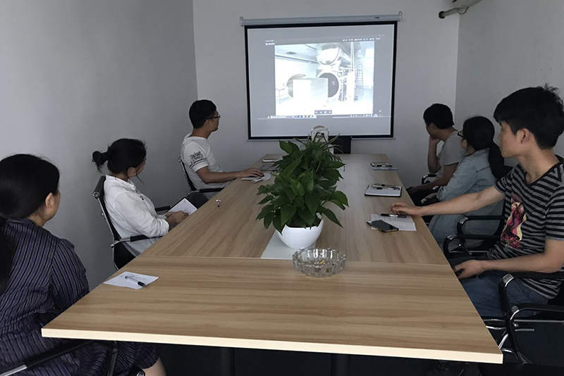 伊瑞公司部門人員會議
